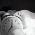 夜泣きがつらいのは周囲の無理解も原因だったりする